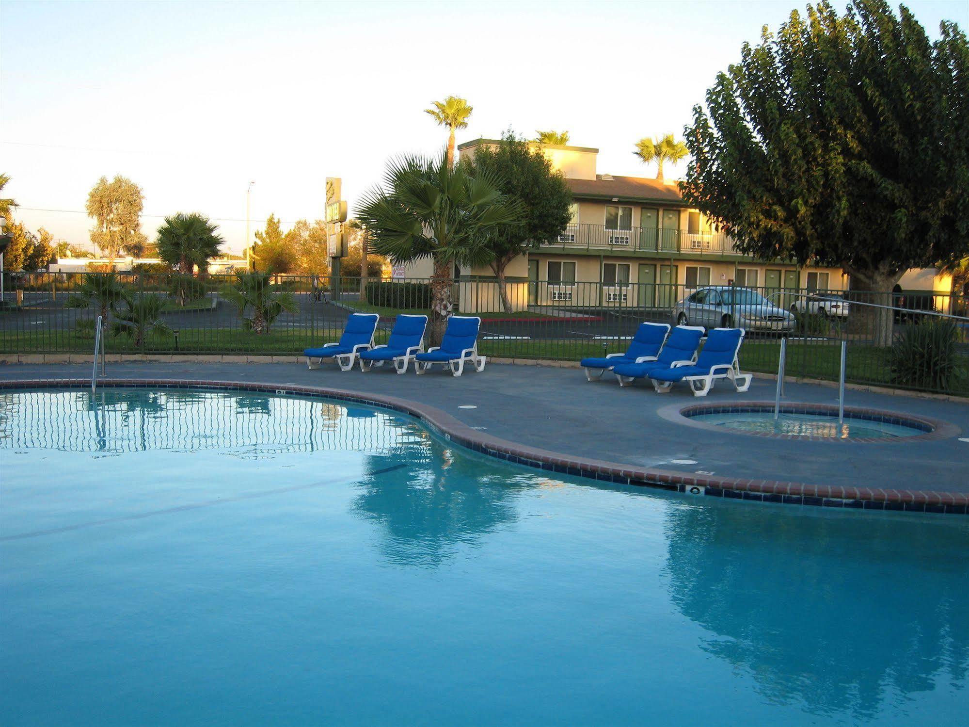 Town House Motel Lancaster Buitenkant foto